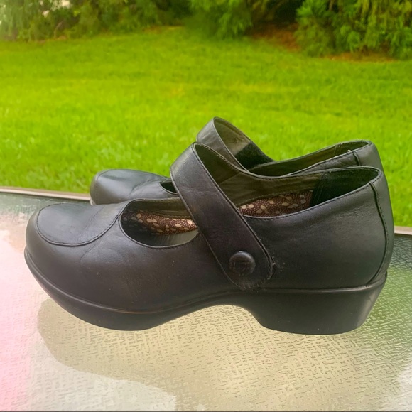 Dansko Shoes - Dansko Mary Jane Size 39
